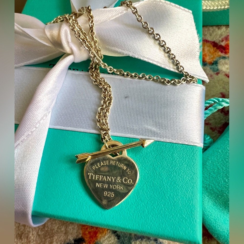 Authentic Tiffany “Return to Tiffany” Lovestruck necklace.